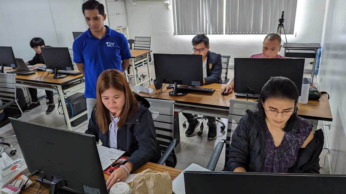Trainer guiding student on Microsoft Azure Training Philippines Photo