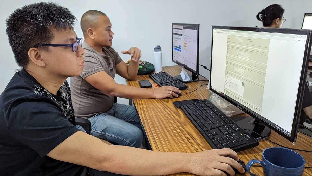 Microsoft Azure Training Philippines doing lab exercises student photo