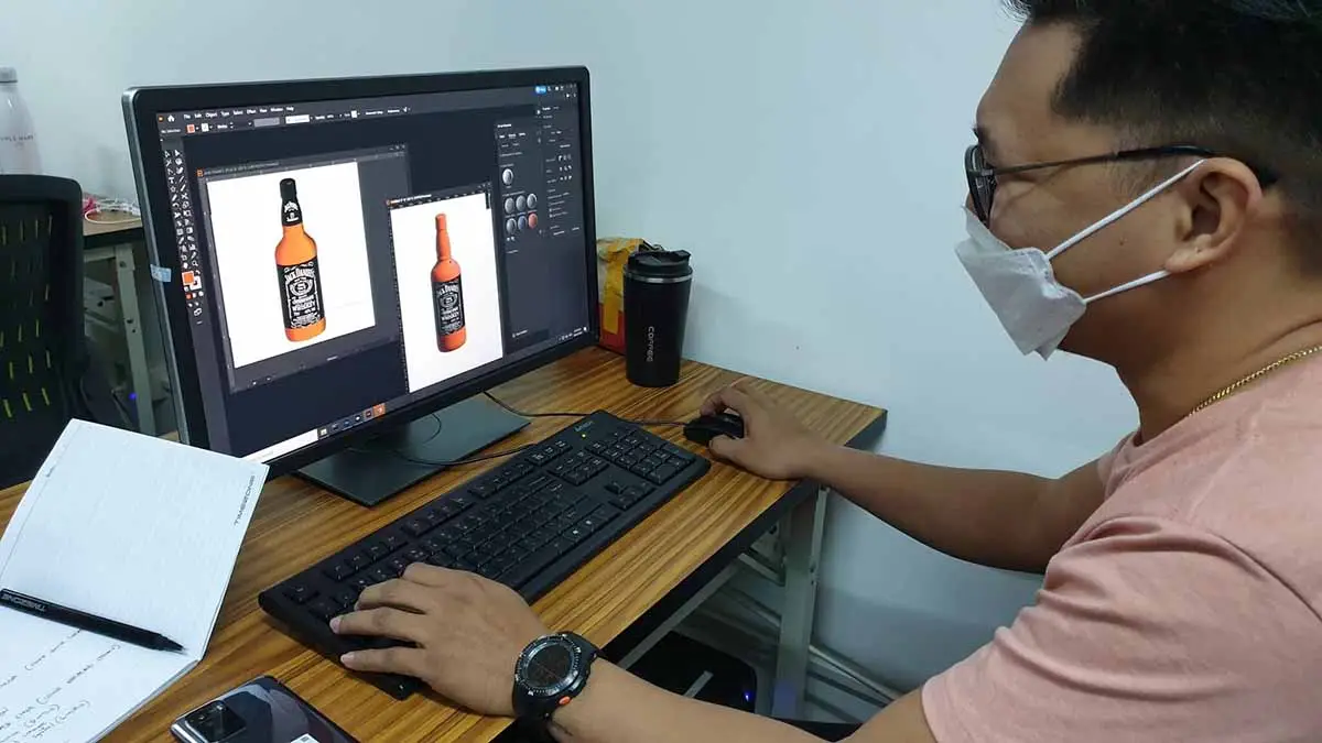 Expert instructor teaching Adobe Illustrator in the Philippines